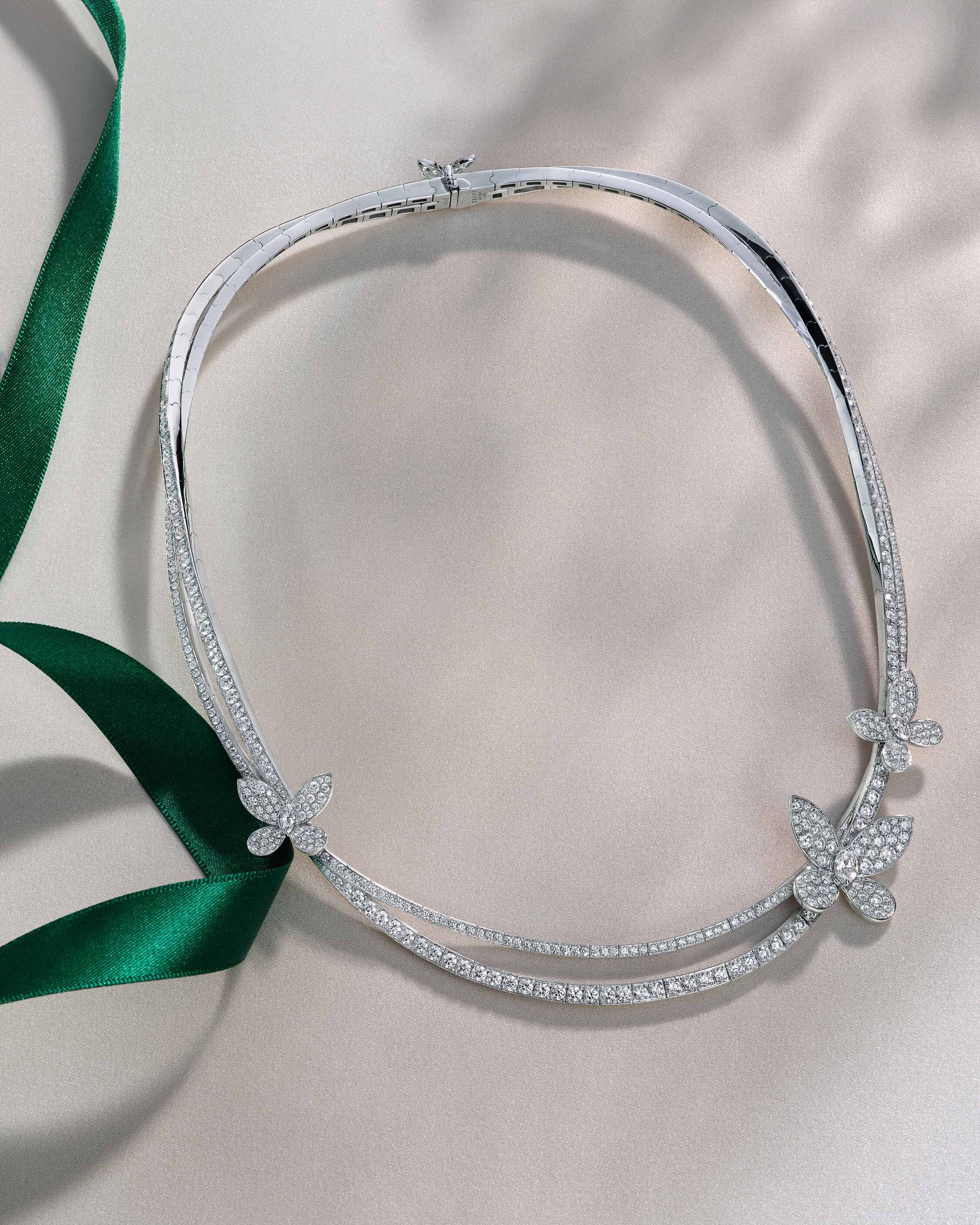 Graff New Full Diamond 11-Petal Sliver Necklace